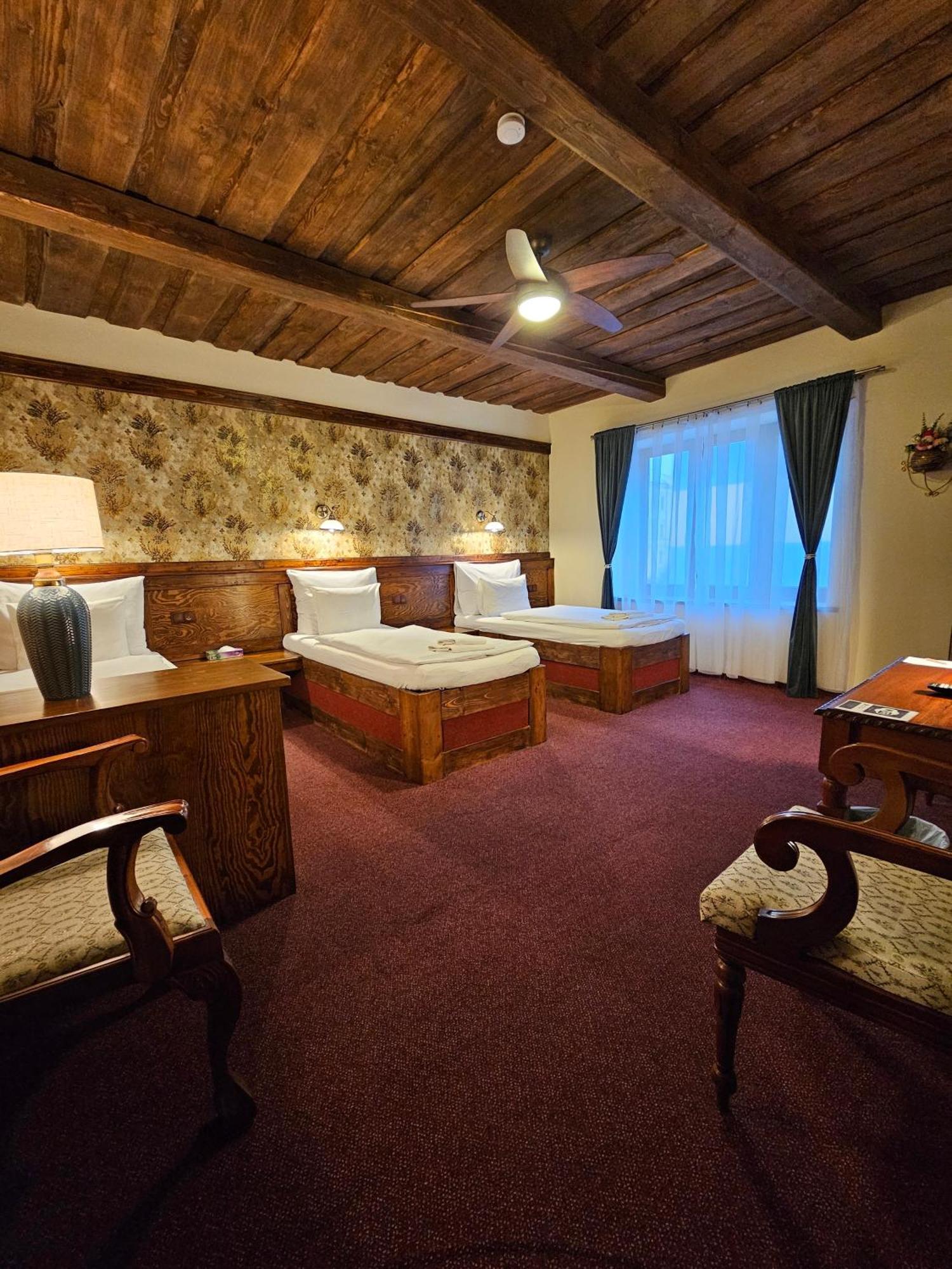 Hotel Galerie Roudnice nad Labem Ngoại thất bức ảnh